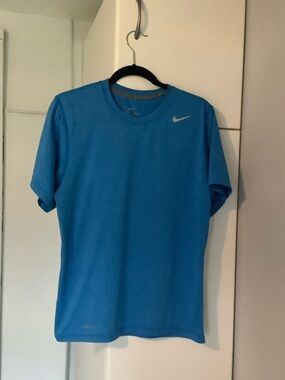 Nike Short Sleeve Dri-FIT Athletic Tee in Bright Blue